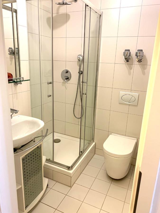 Cozy Flat , Near University , Wifi&Free Parking Regensburg Exterior foto
